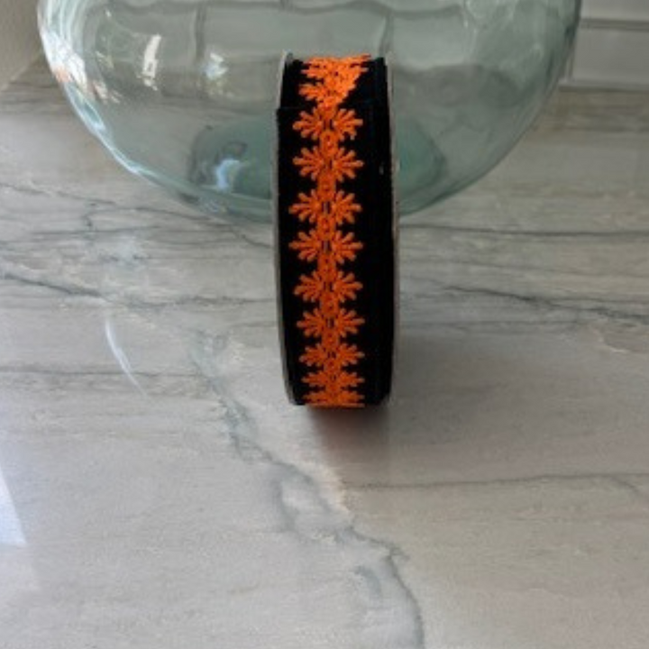 DC Exclusive Farrisilk 1.5" x 10 YD Spooky Lace Wired Ribbon in Black and Orange