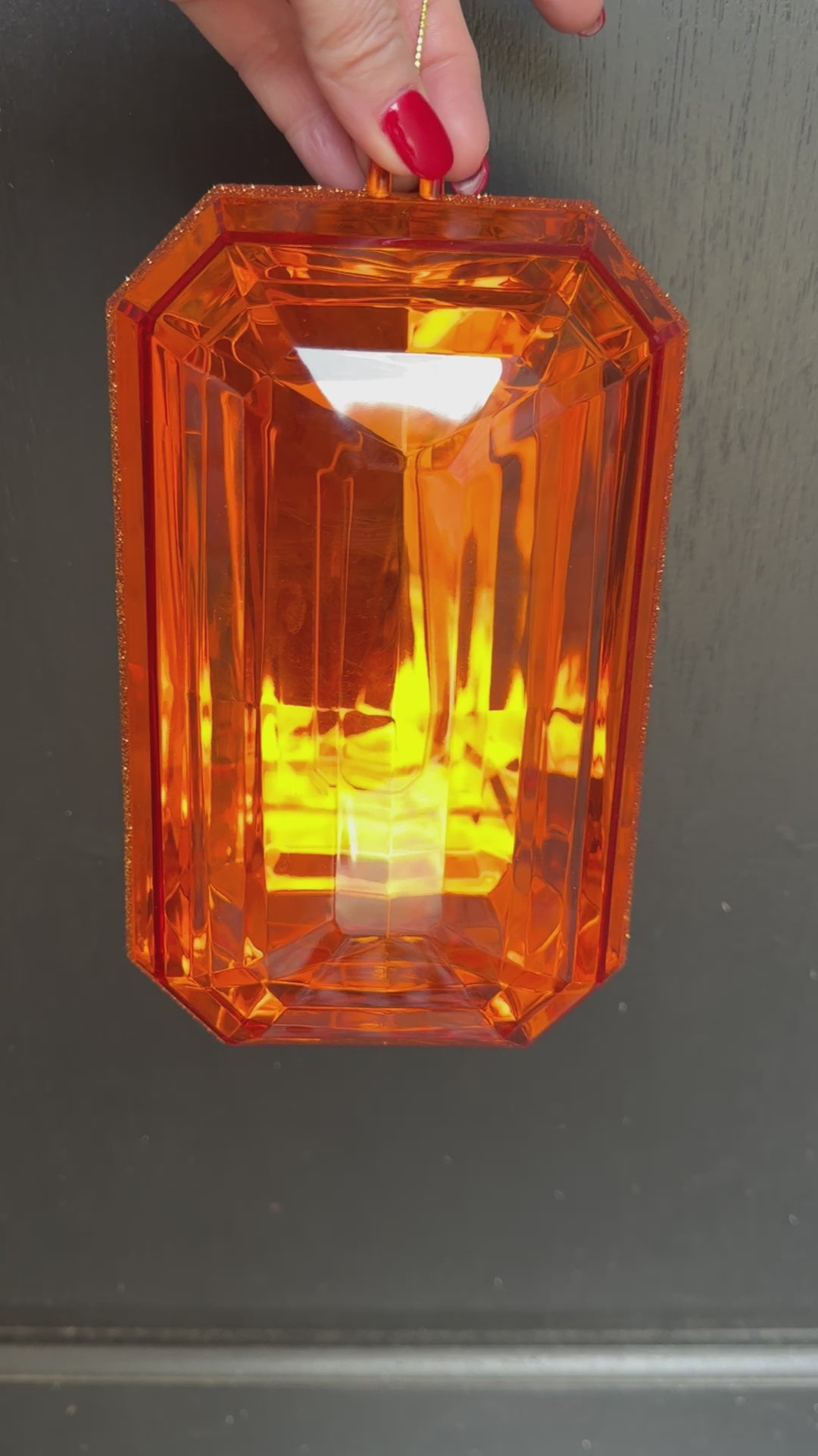 DC EXCLUSIVE Farrisilk 8" Orange Rectangle Jewel