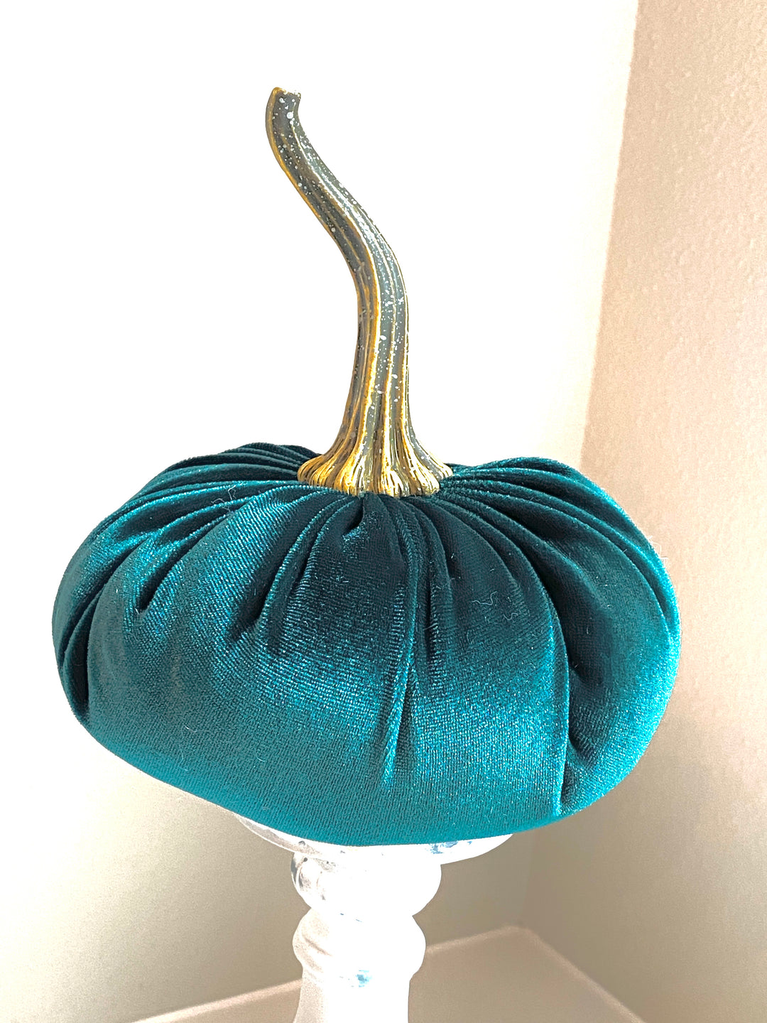 7.5" Large Velvet Pumpkin in Emerald